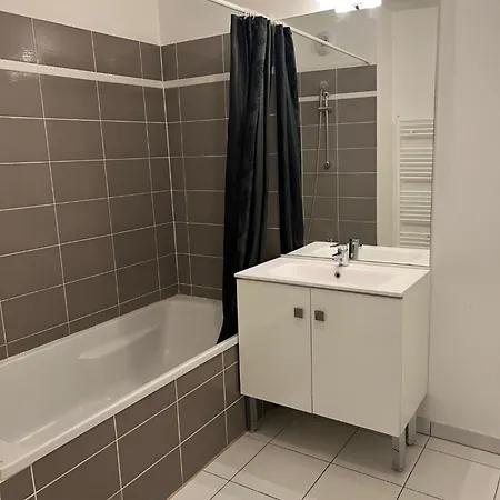 아파트 Joli T4 Recent Grand Balcon 8 Proche Du Metro