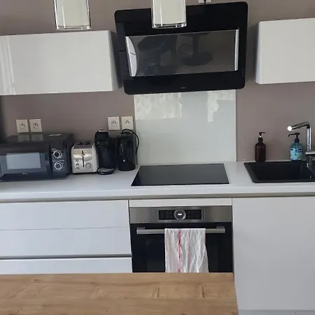 Joli T4 Recent Grand Balcon 8 Proche Du Metro